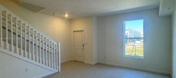 3 bedrooms Duplex for rent in Miami, Miami-Dade, Florida, USA № 614413 8