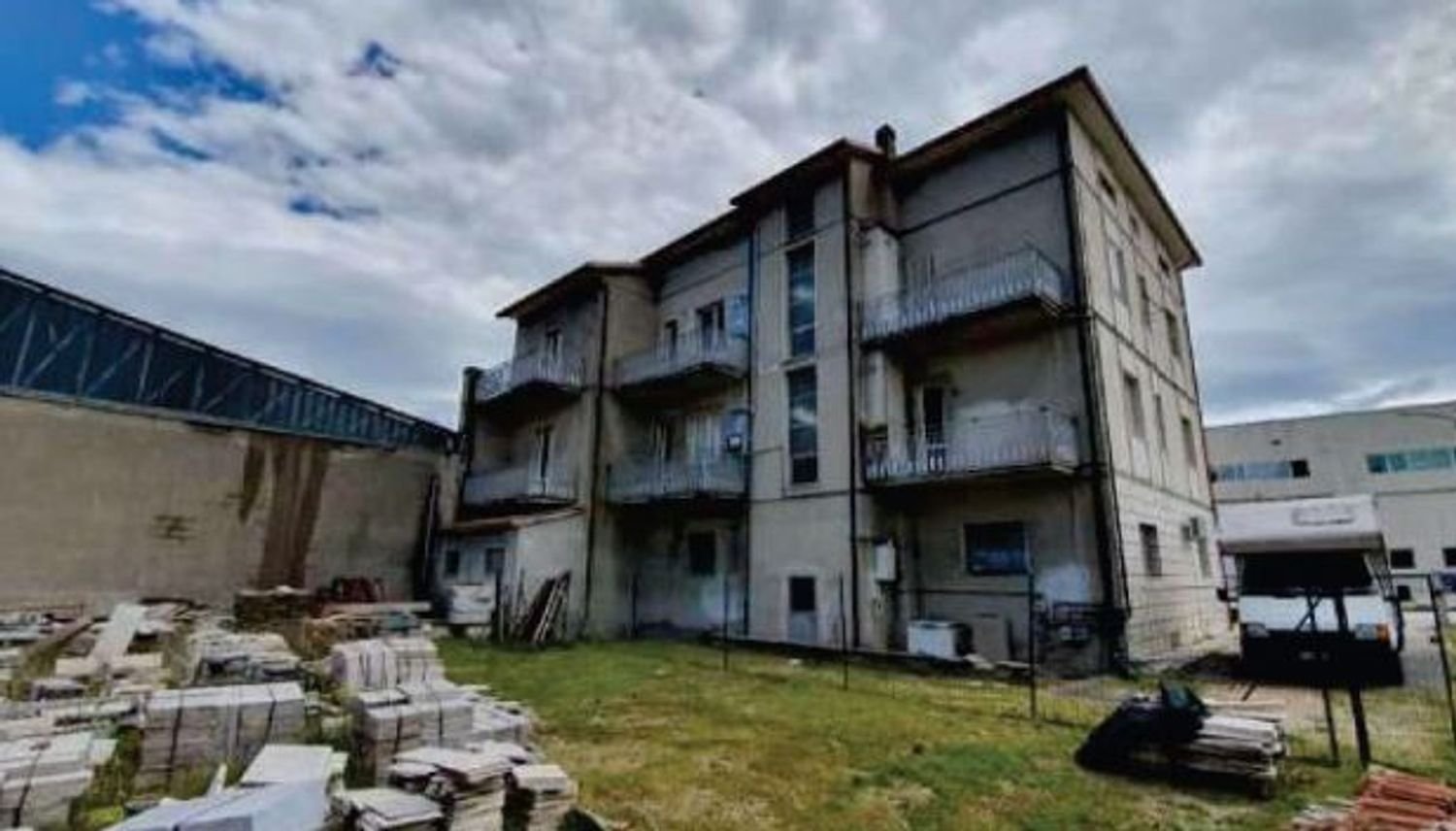 Casa T21 em Giano dell'Umbria, Italy N.º 371227