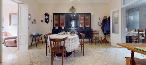 5 rooms House in Francavilla Fontana, Italy No. 33691 9