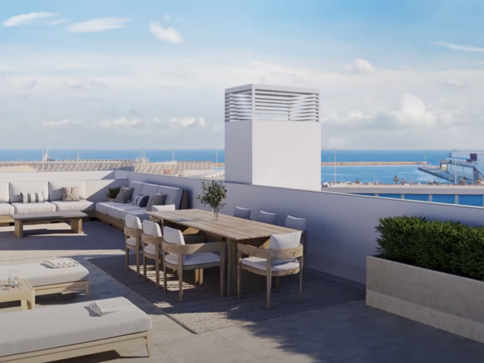 4 bedrooms Apartment in Alicante, Spain No. 178416