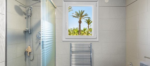 Casa de 5 dormitorios en Alicante, Spain No. 184769 36