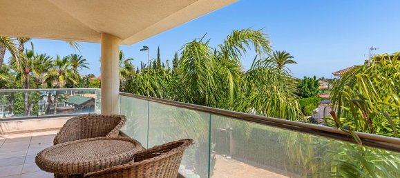 Casa de 5 dormitorios en Alicante, Spain No. 184769 37