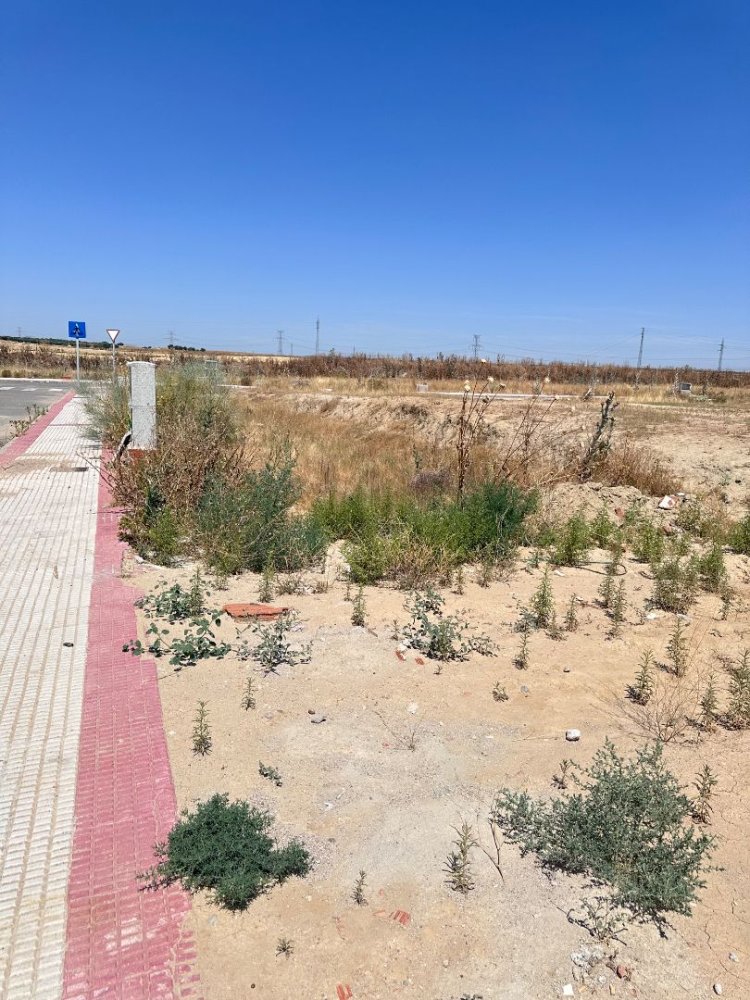 388m² Land in Toledo, Spain No. 272319