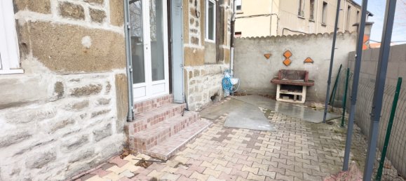 3 bedrooms Apartment in Saint-Etienne, France No. 199768 12