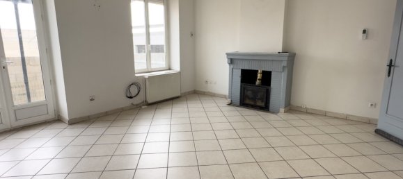 3 bedrooms Apartment in Saint-Etienne, France No. 199768 4