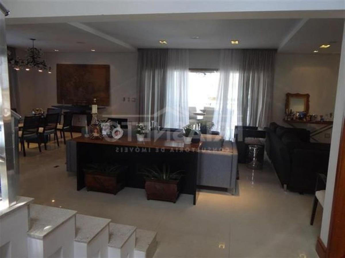 4 bedrooms House in Sao Paulo, Brazil No. 496551