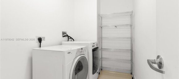 2 chambres propriété commerciale à louer à Miami, Miami-Dade, Florida, USA № 615744 5