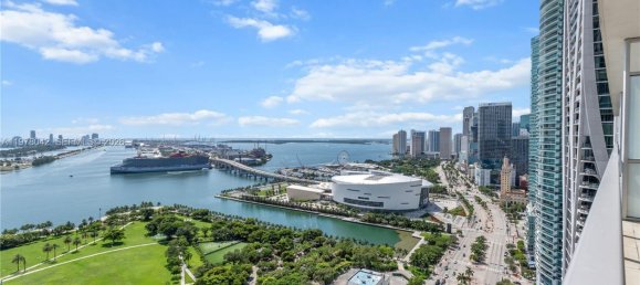 2 chambres propriété commerciale à louer à Miami, Miami-Dade, Florida, USA № 615744 23