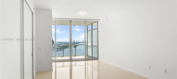 2 chambres propriété commerciale à louer à Miami, Miami-Dade, Florida, USA № 615744 17