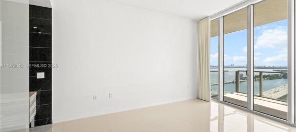 2 chambres propriété commerciale à louer à Miami, Miami-Dade, Florida, USA № 615744 15