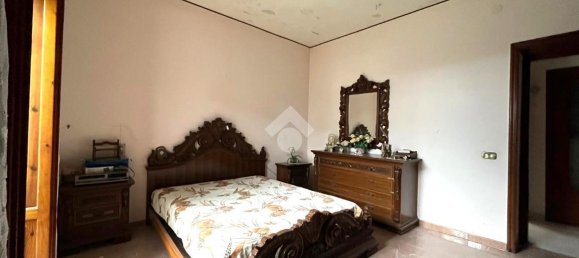 3 rooms House in Torre del Greco, Italy No. 4664 15