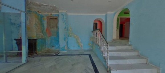 5 bedrooms Villa in Marbella, Spain No. 59957 4