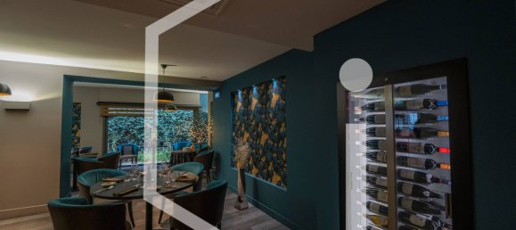 180m² Commercial property in Saint-Satur, France No. 155390 8