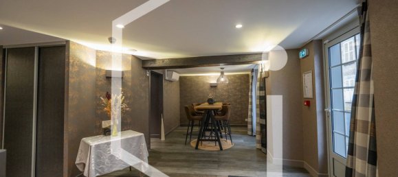 180m² Commercial property in Saint-Satur, France No. 155390 3