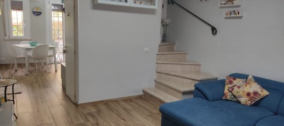 Дом с 3 комнатами в Сабаудия, Италия № 256079 2