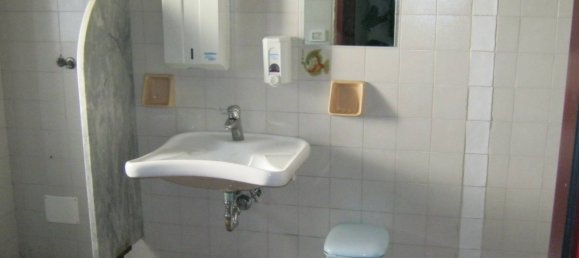 30غرفة عقار تجاري في Sassoferrato, Italy رقم 133363 46