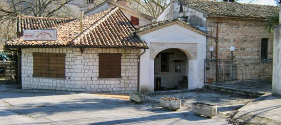 30غرفة عقار تجاري في Sassoferrato, Italy رقم 133363 4