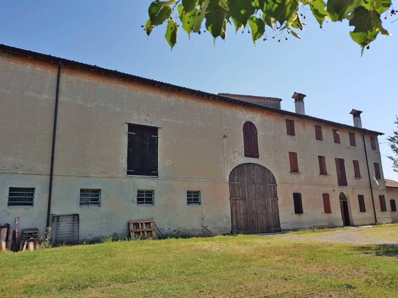 10غرفة شقة في Campagnola Emilia, Italy رقم 108372