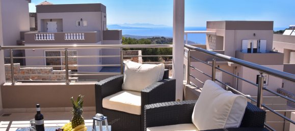 2 bedrooms Villa in Neapoli, Greece No. 3629 3