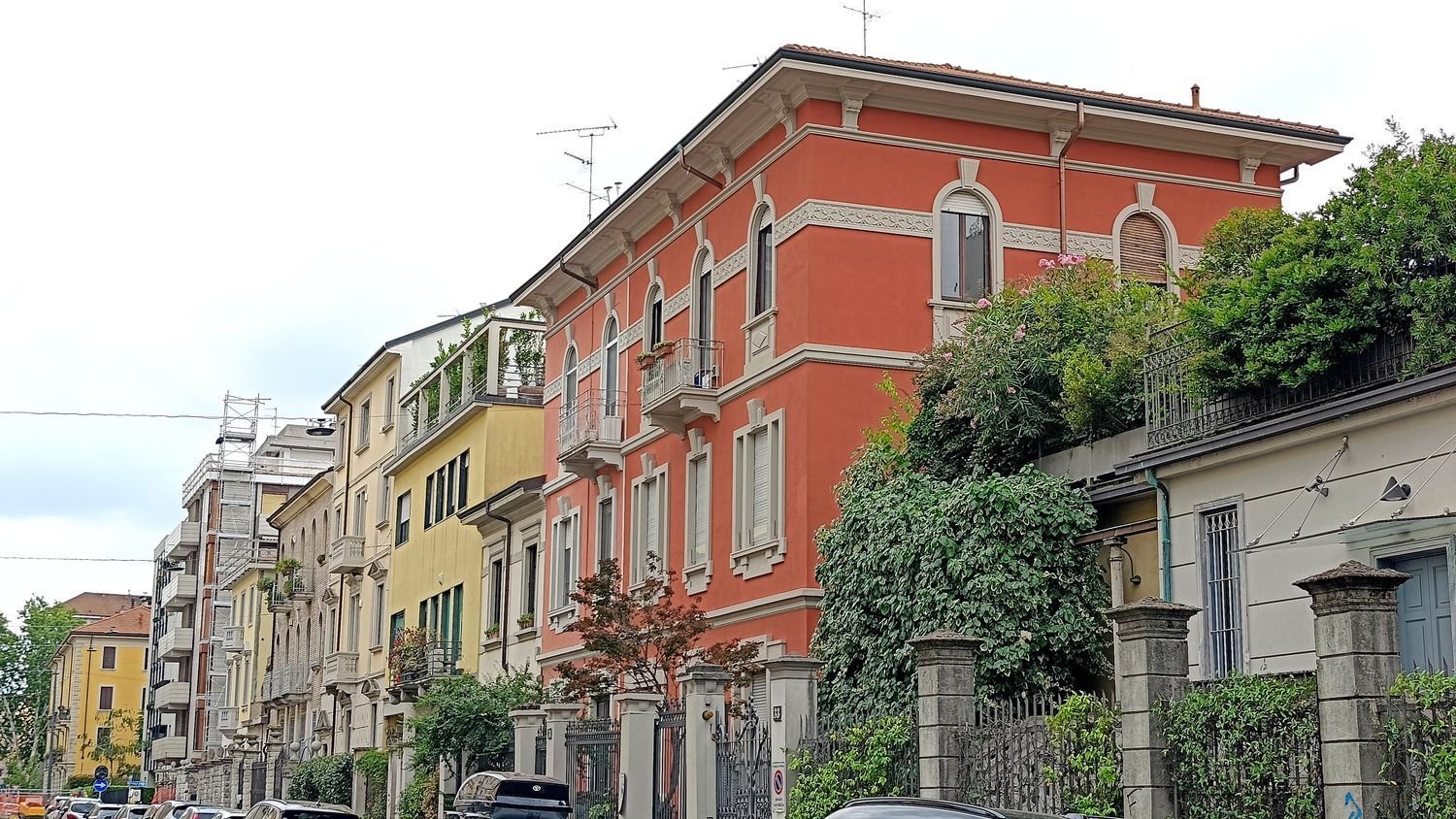 2 Schlafzimmer Wohnung in Milan, Italy, Nr. 357855