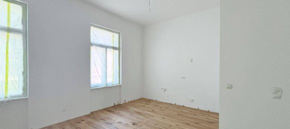 2 rooms Apartment in Modling, Austria No. 217589 4