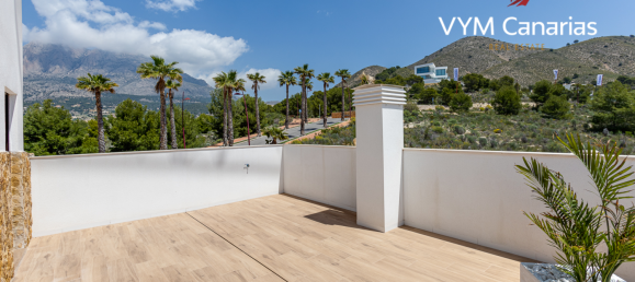 3 bedrooms Villa in Golf Bahia, Spain No. 3521 23