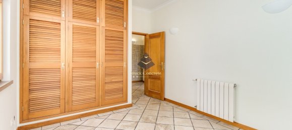 5 bedrooms Villa in Sesimbra, Portugal No. 115533 14