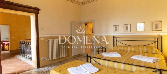 7 bedrooms Villa in Murlo, Italy No. 273999 33