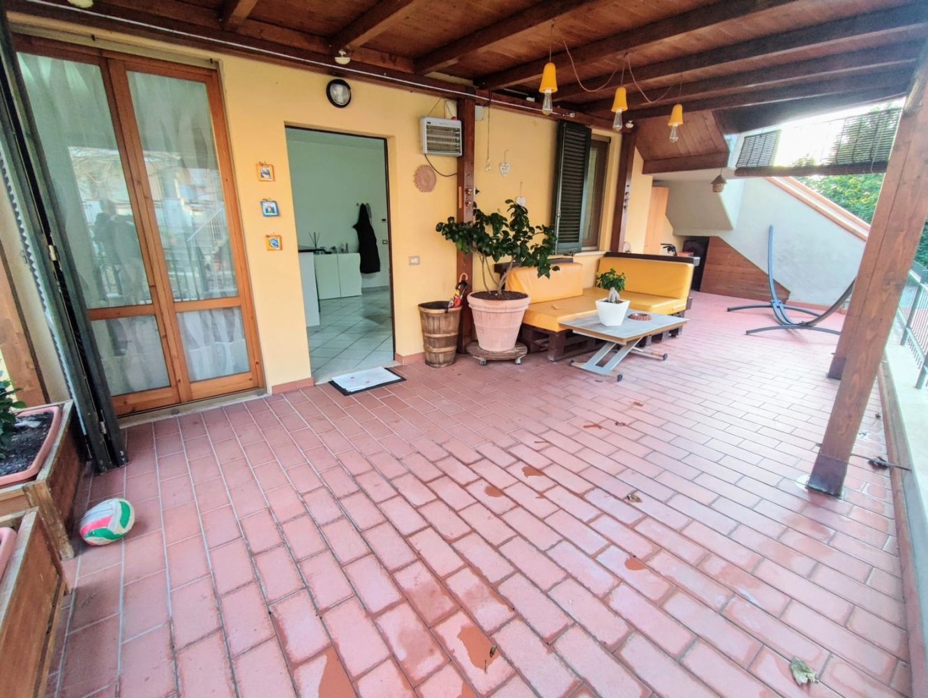 4غرفة شقة في Castelfranco Piandiscò, Italy رقم 52079