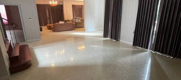 4 bedrooms Cafe / restaurant in Samut Prakan, Thailand No. 13724 6