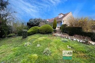 Casa de 5 dormitorios en Coulommiers, France No. 115369