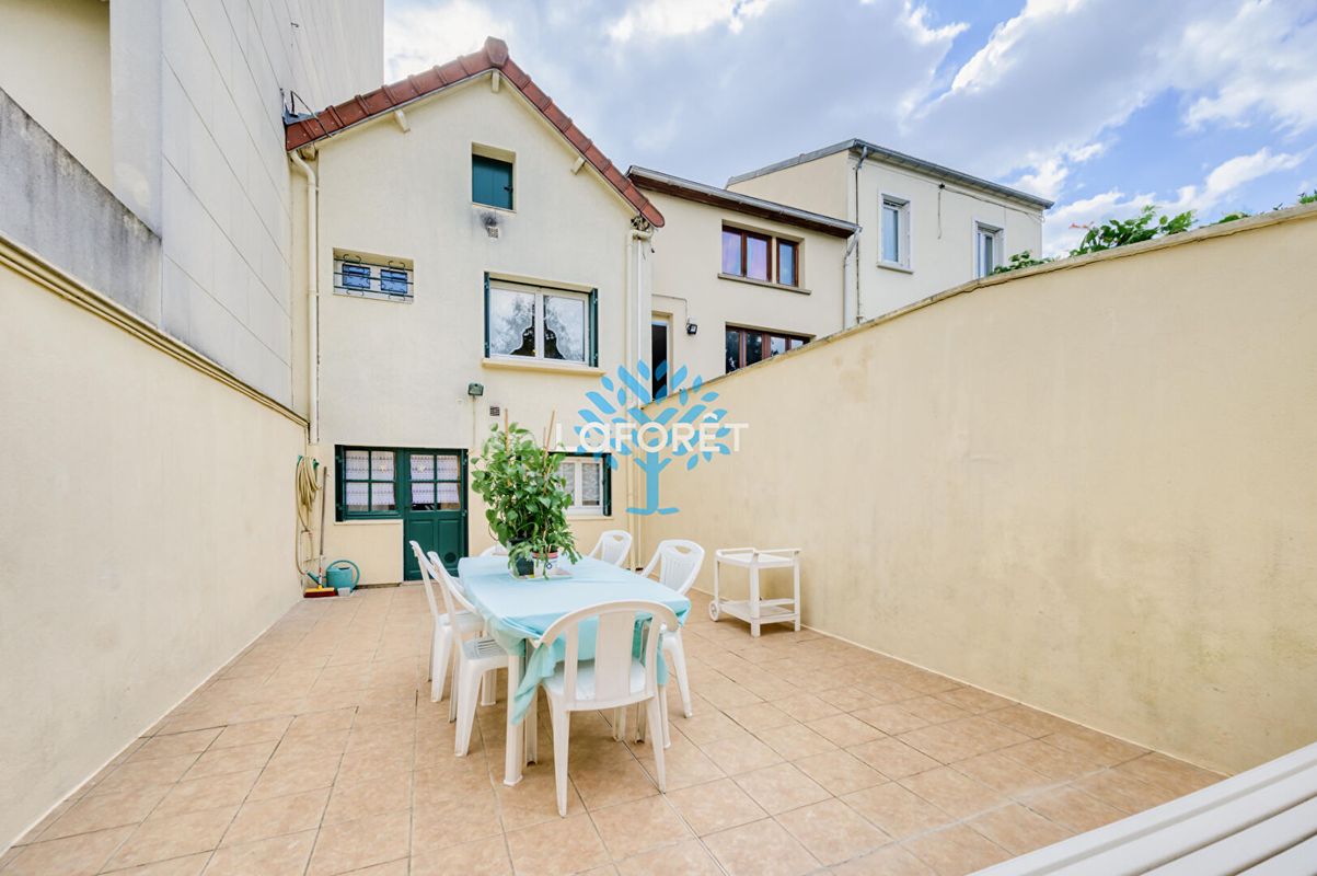 3 Schlafzimmer Haus in Nanterre, France, Nr. 137795