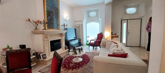 Edificio de 3 dormitorios en Syracuse, Italy No. 250086 4