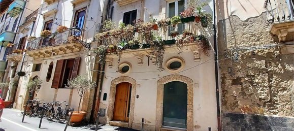 Edificio de 3 dormitorios en Syracuse, Italy No. 250086 26