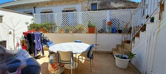 Edificio de 3 dormitorios en Syracuse, Italy No. 250086 17