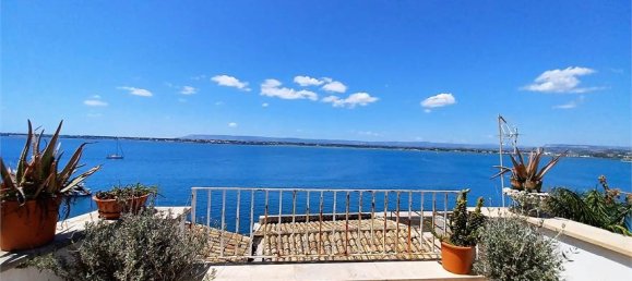 Edificio de 3 dormitorios en Syracuse, Italy No. 250086 6