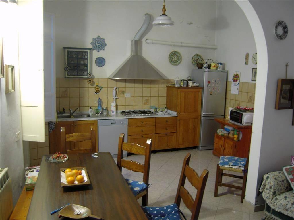7 rooms House in Viareggio, Italy No. 104002