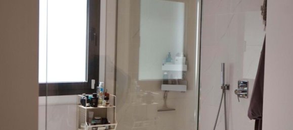 Apartamento de 3 dormitorios en Estepona, Spain No. 154720 5