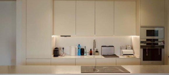 Apartamento de 3 dormitorios en Estepona, Spain No. 154720 4