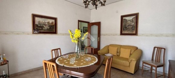 3 Schlafzimmer Wohnung in Naples, Italy, Nr. 257516 8