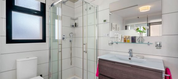 Apartamento de 2 dormitorios en Alicante, Spain No. 138459 15