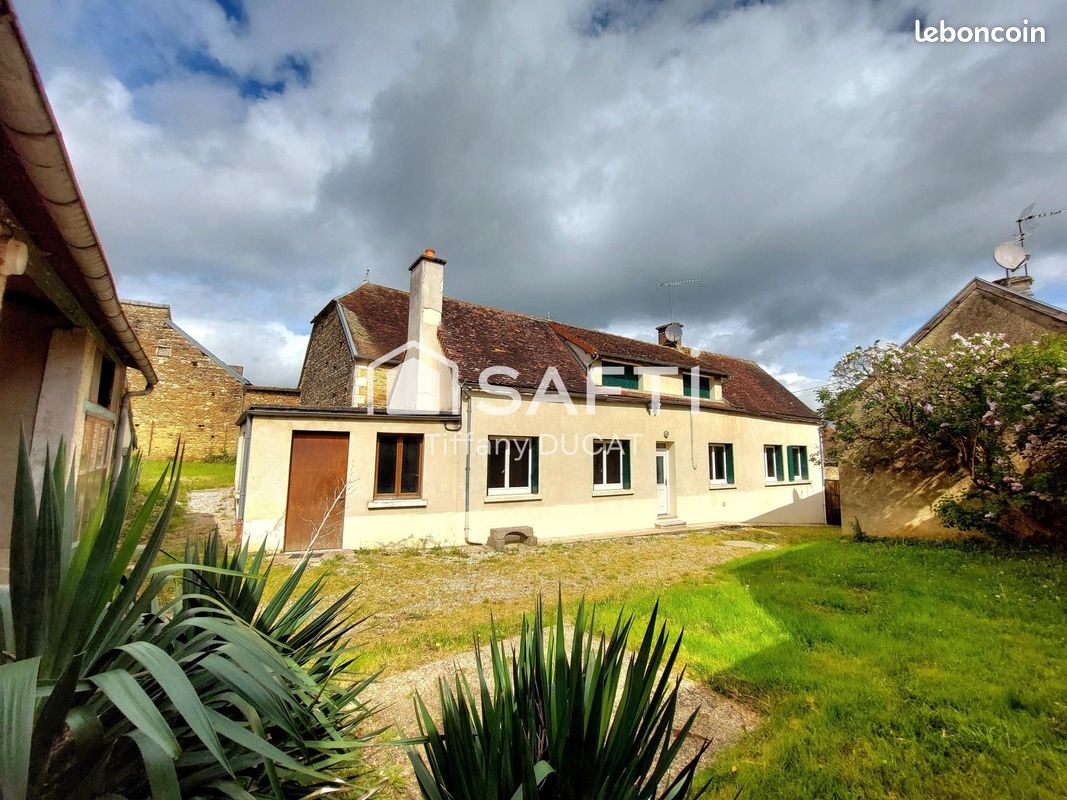 4 Schlafzimmer Haus in Coussegrey, France, Nr. 242404
