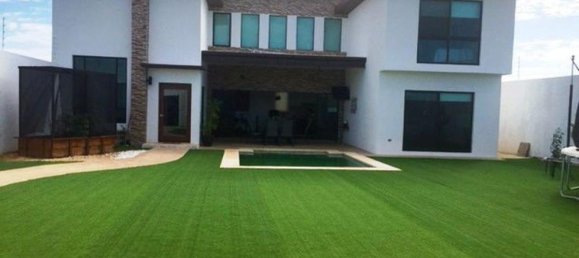 Casa de 4 dormitorios en Mérida, Mexico No. 26558 2