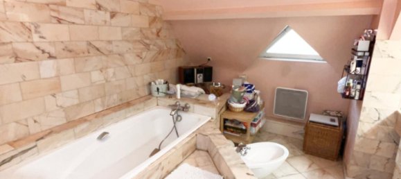 Дом с 5 спальнями в Во-сюр-Сен, Франция № 288981 10