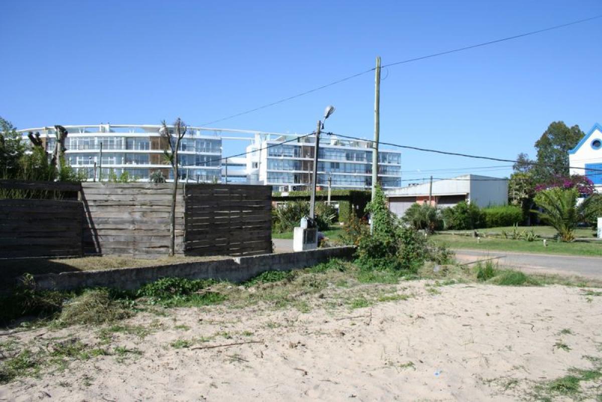 Земельный участок в Мальдонадо, Уругвай № 16192