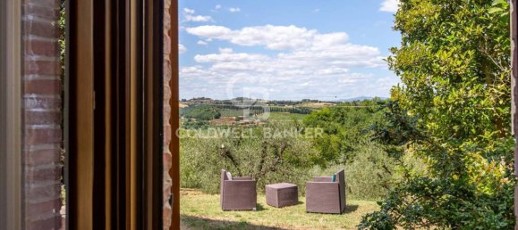 3 bedrooms House in Città della Pieve, Italy No. 353591 7