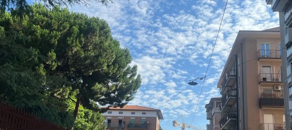 4 Schlafzimmer Wohnung in Verona, Italy, Nr. 353143 5