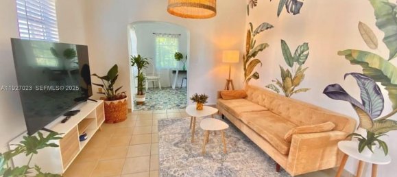 182.09 m² terreno en venta en Miami, Miami-Dade, Florida, USA № 614759 4