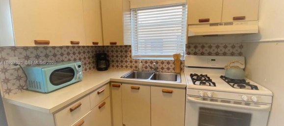 182.09 m² terreno en venta en Miami, Miami-Dade, Florida, USA № 614759 26