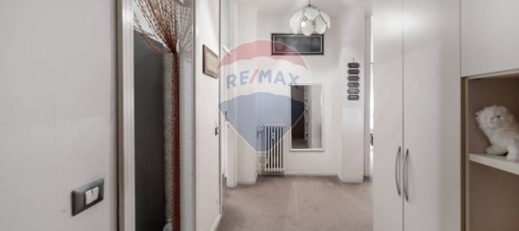 3غرفة شقة في Seregno, Italy رقم 260975 4